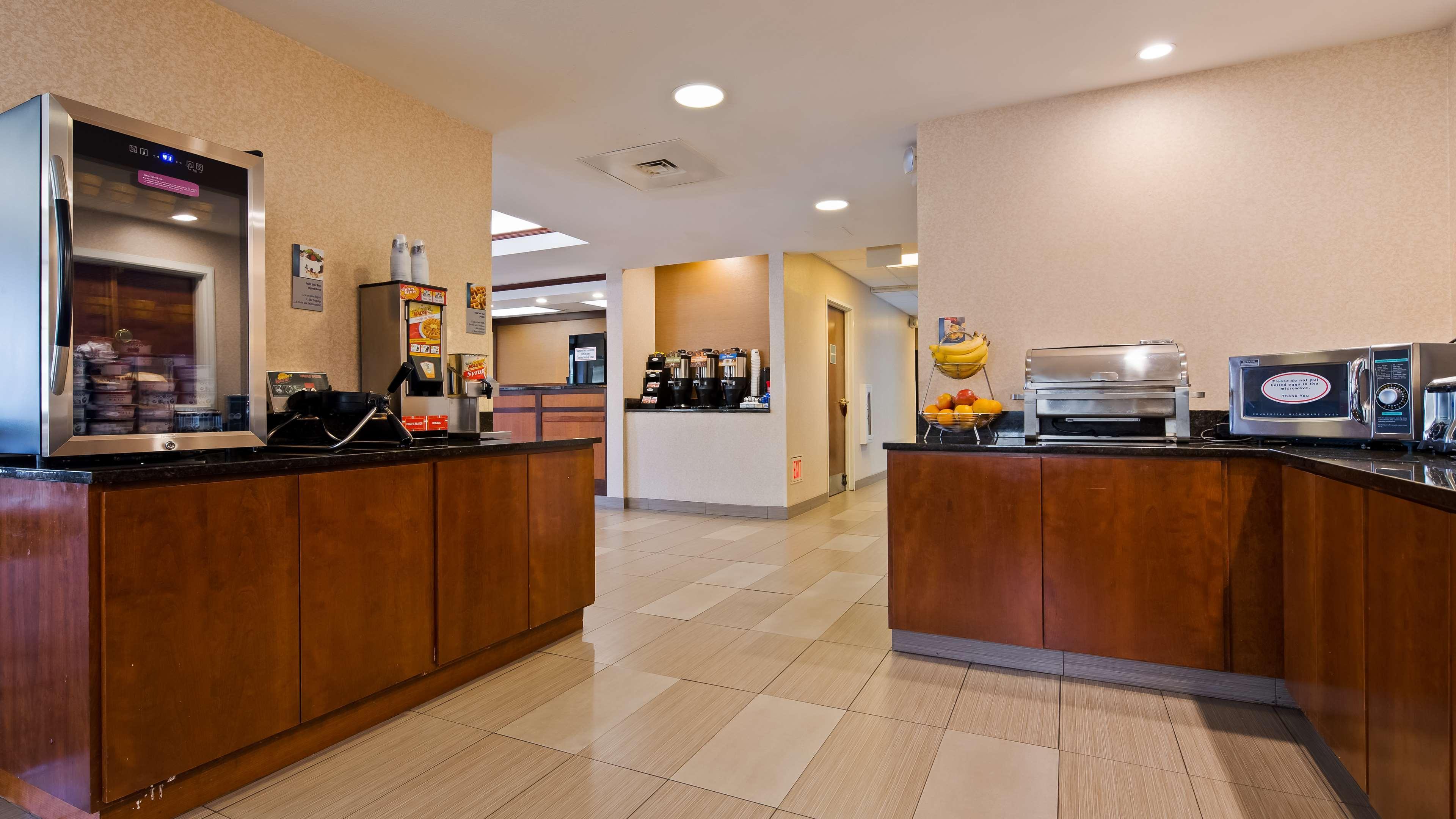 Best Western Plus Boulder Лиусвил Екстериор снимка